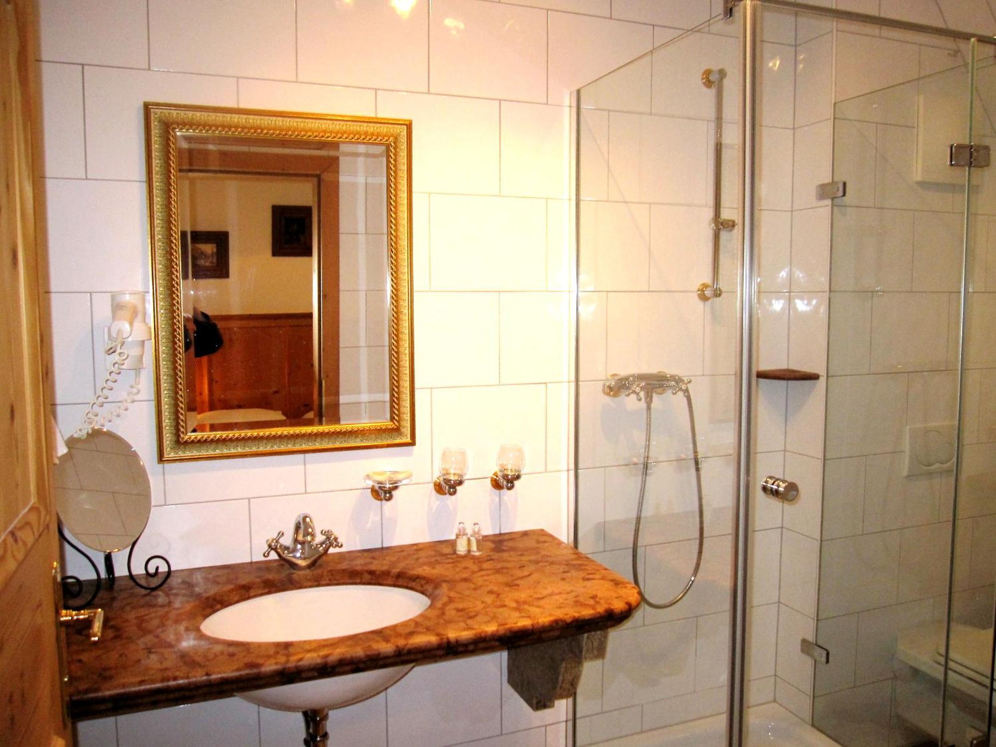 Gasthof Hotel Doktorwirt Salzburg Bagian luar foto